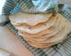 Házi tortilla készítése - Egyszerűen finom, és lényegesen olcsóbb, mint a bolti. Csak készítsétek bátran.