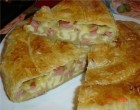 A hozzávalókat tedd a réteslapra, tekerd fel, süsd meg és kész is! Tökéletes recept, ha gyors finomságra vágysz!