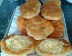 Így készül a házi kefires hűtős lángos – Egy dagasztás és akár egy hétig süthetjük!