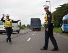 A rendőr leállítja Andrást aki 120-al száguldozik, és ekkor egy tanulságos dolog történt. Megéri elolvasd