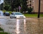 13 megyére adtak ki riasztást !Hatalmas égszakadás jön !2 cm-es jégdarabokra hívja fel a figyelmet a meteorológiai szolgálat, amihez 70 km/órás szél társul !