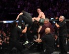 McGregor királyt „megfojtották”, majd kiugrott a ringből mindenki ütött, akit ért...