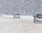 Teljes készültség a havazás miatt, hetekig hó alatt maradhat az ország