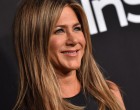 50 évesen lesz anya Jennifer Aniston