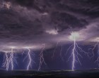 19 megyére adtak ki riasztást !Hatalmas égszakadás jön !2 cm-es jégdarabokra hívja fel a figyelmet a meteorológiai szolgálat, amihez 90 km/órás szél társul !