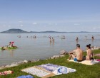 Itt vagyunk a Balatonnál, és olyan dolognak voltam szemtanúja, ami miatt azóta is törölgetem a szemeim