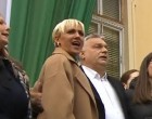 TÓTH GABI ÉS ORBÁN VIKTOR ÖSSZEÖLELKEZVE ÉNEKELTEK EL EGY HAZAFIAS DALT: A VIDEÓBÓL KIDERÜL, HOGY HANGZOTT!Mutatjuk!