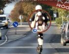 Sokkoló videó:: Babával a hátán 47 km/h-val repesztett a rolleres Budaörsön!