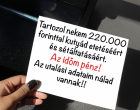 Az anyósom 220 ezer forintot követelt a kutyánk sétáltatásáért, miközben vajúdtam – Beleegyeztem, de csak egy feltétellel!
Pár nappal a szülés előtt megkértem a férjemet, Jakabot, hogy szervezze meg, ki fog gondoskodni a kutyánkról, Richiről, amíg a kórházban leszünk. Jakab lazán azt válaszolta, hogy az anyja, Abigél elintézi.
A vajúdás nehéz volt, de amikor végre a karomban tarthattam a kisfiunkat, minden fájdalom semmissé vált. Három nap után boldogan értünk haza, kimerülten, de euforikusan. A konyhaasztalon egy összehajtott papírt találtam. Azt hittem, kedves üdvözlő üzenet lesz az anyósomtól, amelyben örömének ad hangot, hogy megszületett az unokája.
De nem. A cetlin ez állt: „220 ezer forinttal tartoztok nekem Richi etetéséért és sétáltatásáért. Az időm pénz. Itt vannak az utalási adataim.”
Először azt hittem, ez csak valami rossz vicc. De nem, Abigél teljesen komolyan gondolta.
Egy héttel később meglátogatott minket, hogy találkozzon az unokájával, de az első mondata nem a gratuláció volt. „Mikor utalod át a pénzemet, Dorina? Eleget vártam már.”
Ránéztem, és édes mosollyal válaszoltam: „Természetesen, Abigél. Kifizetlek – DE CSAK EGY FELTÉTELLEL.” ⬇️⬇️👇 ⬇️ A teljes történet megható fordulatokat tartogat, amit az olvasók a kommentekben találhatnak meg!